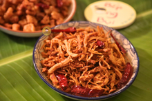 Load image into Gallery viewer, COMBO Crispy Pork Rinds with Lemongrass Chicken Jerky - Bếp Ông Bụi
