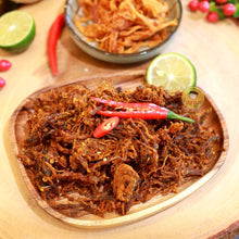 Load image into Gallery viewer, Khô Bò Xé Sợi 10oz 🔥🐮 ( HOT BEEF JERKY) - Bếp Ông Bụi