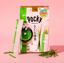 Load image into Gallery viewer, Pocky Sakura Matcha | Limited &amp; seasonal Pocky | Kẹo que Matcha Nhật Bản (8 mini packs)
